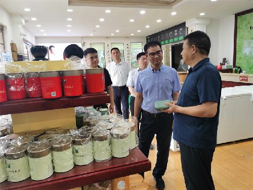 2023年7月13日，中國郵政集團公司河南省分公司夏總一行蒞臨廣義茶印象園參觀指導(dǎo)，給予我司發(fā)展高度評價